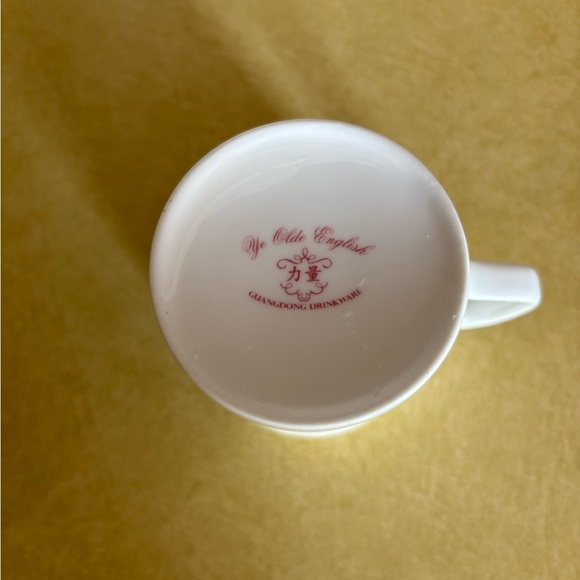 She Fairytale Romantic Union All The  Centuries 29th April 2011 - Picture 5 of 5